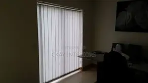 Vertical Blinds kwa Maofisi