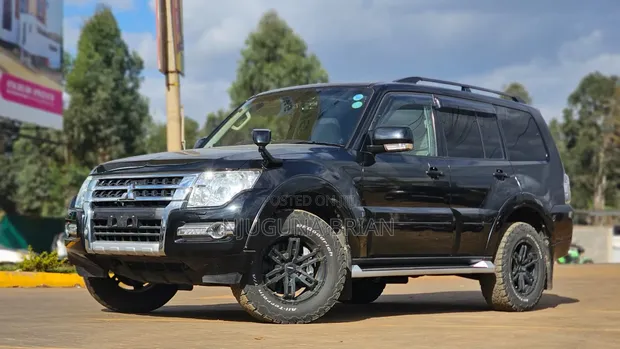 Mitsubishi Pajero V80 3.2 DI-D 2019 Black - 1