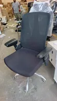 Kiti cha Ofisi cha Mesh chenye Ergonomic - Nyeusi - 1