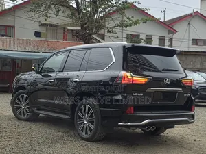 Lexus LX 570 AWD 2020