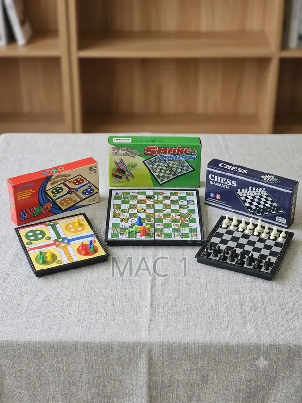 Michezo 3 ya Bodi Ndogo za Kusafiri: Chess, Ludo, Nyoka na Ngazi - 1