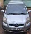 Toyota Vitz 2007 Silver - 4