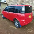 Toyota Sienta 2013 Red - 4