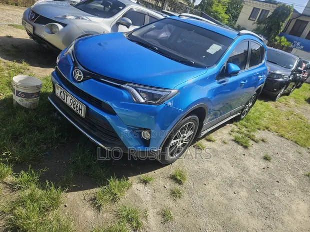 Toyota RAV4 2018 Bluu - 1