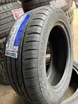 Tairi ya Goddard 235/55R17 103W XL - 3