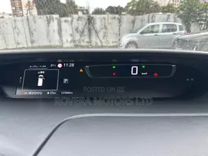 Nissan Serena Highway Star 2019 Nyeupe