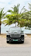 Toyota Land Cruiser Prado 2023 Black - 1