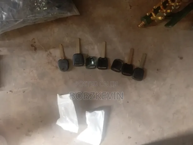 Blank Car Key - Uncut - 1