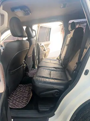 Toyota Land Cruiser Prado 2015 Nyeupe
