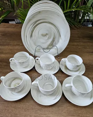 18-Piece Ceramic Dinner Set with Coffee Cups