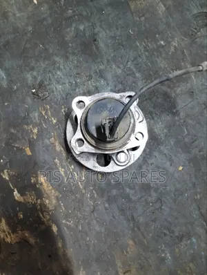 Toyota Belta Front Hub (2WD)