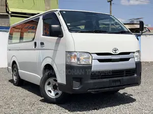Toyota HiAce DX 2019 - 14 Seater - 4WD