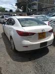 Mazda Axela SV Premium 2014 White - 4