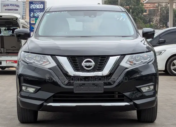 Nissan X-Trail 2019 Black - 1