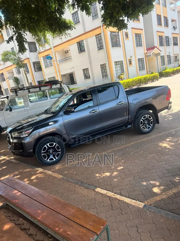 2021 Toyota Hilux 2.8 Double Cab - 1