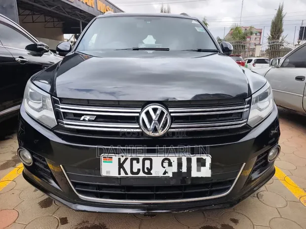 Volkswagen Tiguan S with Sunroof 2013 - 1