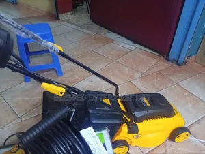 New Tolsen Electric Lawn Mower 1300W