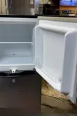 Von 138L Fridge - 4