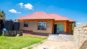 3 Bedroom Maisonette for Sale in Rose Gate, Nachu