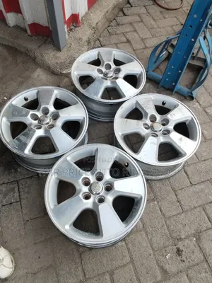 Original Toyota Sports Rims & Premium Tyres