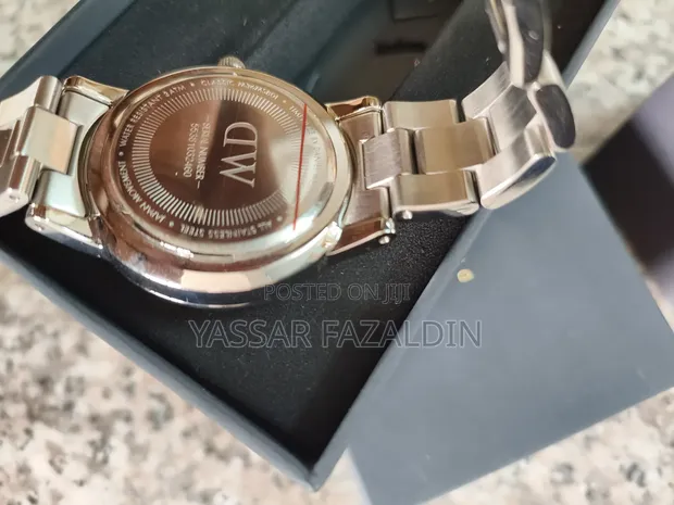 Daniel Wellington Quartz Watch - Used - 1