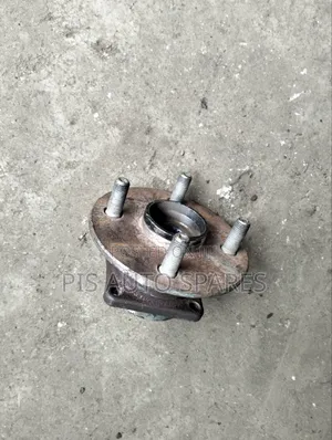 Toyota Corolla Wheel Hub 4WD (Used)