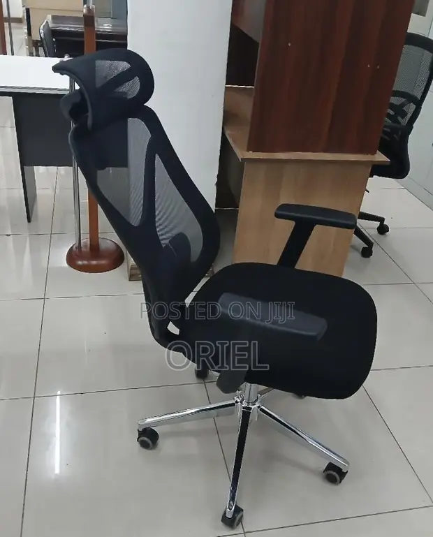 High Back Ergonomic Office Chair - Brand New - 1