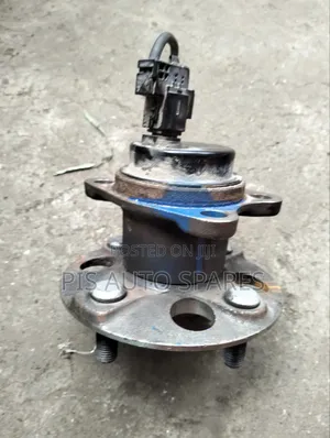 Toyota Corolla Fielder Wheel Hub (2WD)