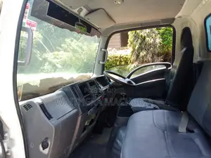 Isuzu NMR Mini Truck for Sale