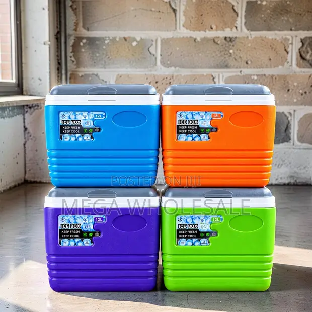 Weather-Resistant 4.5L Portable Cooler Box - 1