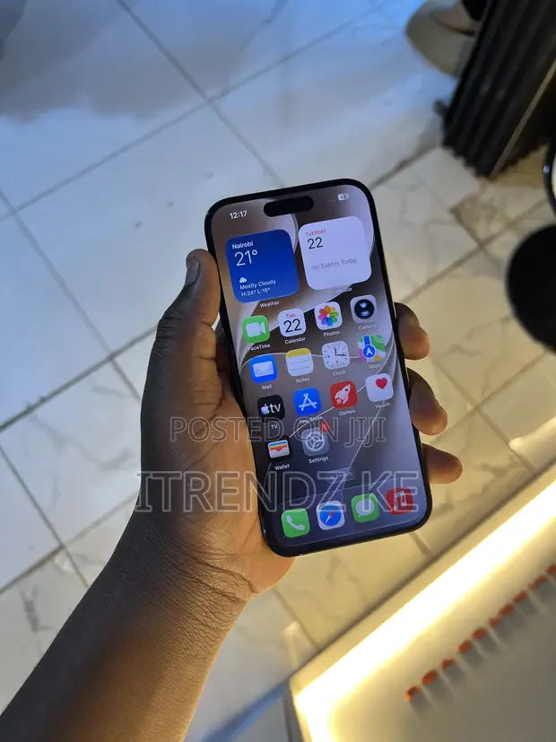 Apple iPhone 15 Pro 512GB Black - 1
