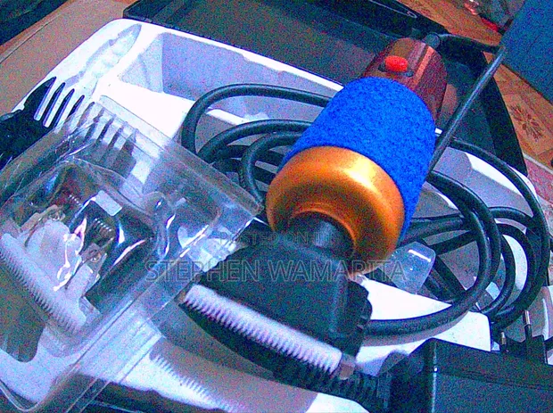 Electric Trimming Machine for Rugs, Crochet & Sheep - 1