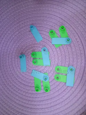 Readable Ear Tags - Animal Numbering