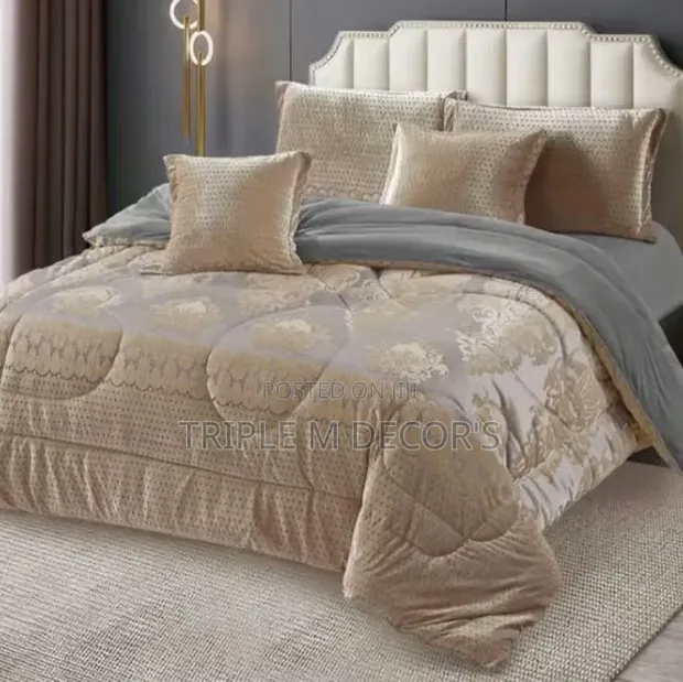 Deluxe Super King 6x7 Silk Duvet Set - 1