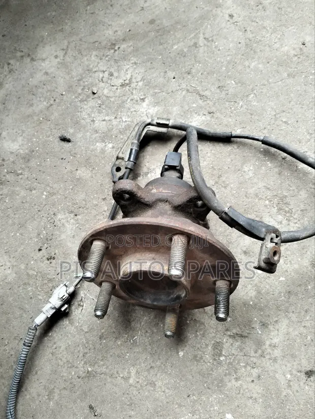 Toyota Mark X Front Hub (Used) - 1
