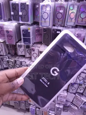 Google Pixel 6 Silicone Case - White Bezel