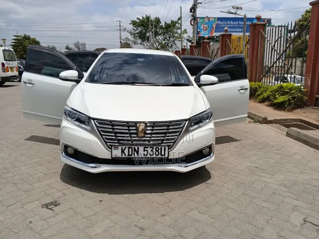 Toyota Premio 2017 White - 1