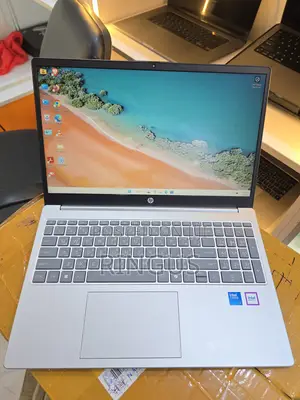 New HP 15 Laptop: Intel Core i5, 8GB RAM, 256GB SSD