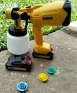 Dewalt Cordless Spray Gun 88V (2 Batteries + 3 Nozzles) - 1