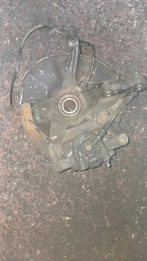 Mazda Demio Wheel Hub (Used) - 1