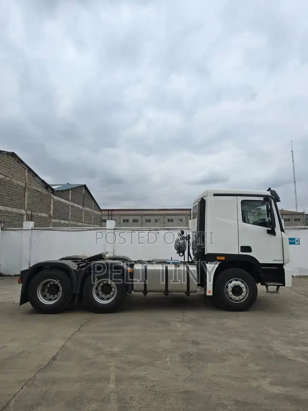 Foton Auman R Prime Mover 2026 White - 1