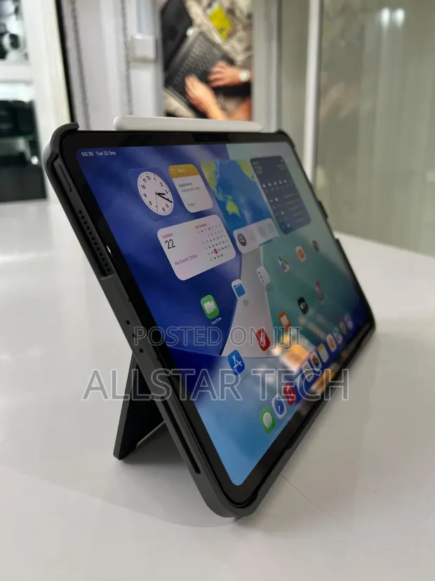 Apple iPad Pro 11" M5 512GB Black (Refurbished) - 1