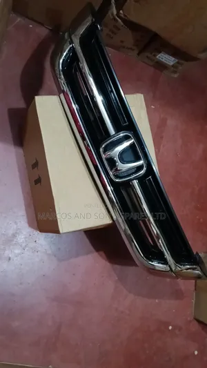 Honda CR-V RE3/RE4 Front Grille