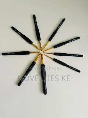 Ergonomic Crochet Hooks (9 Pieces)