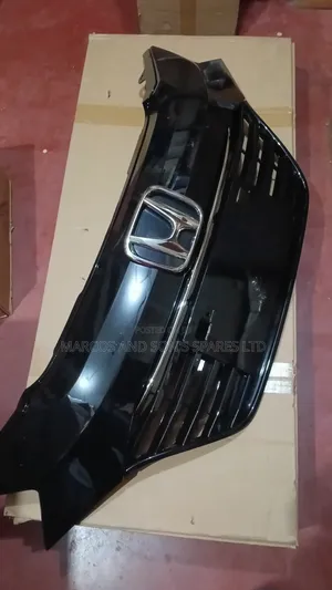 Honda Vezel 2014 Front Grill