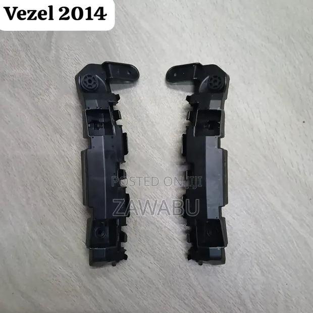 Honda Vezel 2014 Bumper Bracket - 1