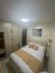 Furnished 1-Bedroom Apartment in Kings Court, Tassia for Rent - 4