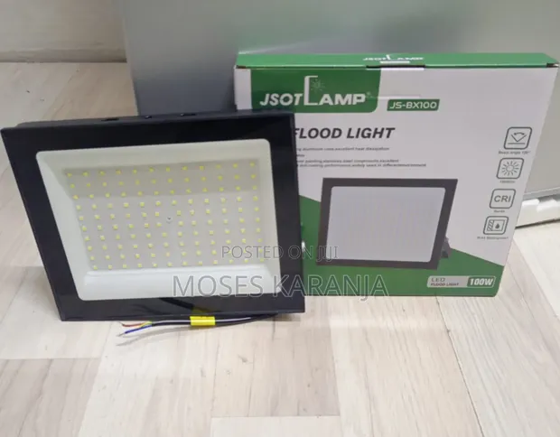 JSOT 100W LED Floodlight for Outdoor Lighting - 1