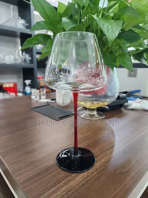 Set of 2 Wine Glasses