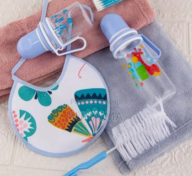 Unique Brand Feeding Bottle Set - Brand New - 1